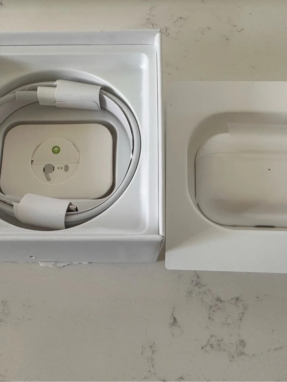 Apple AirPods Pro 2 open box